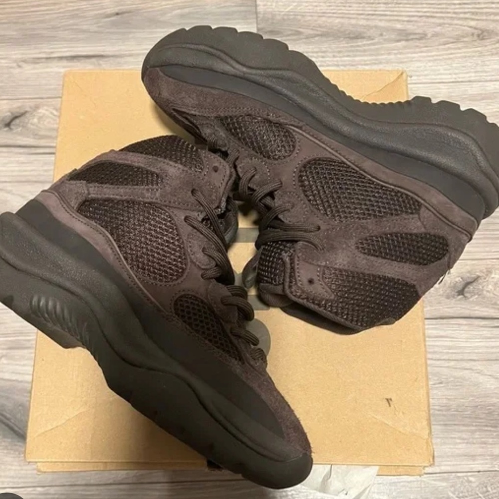 Yeezy boot - Picture 3 of 3